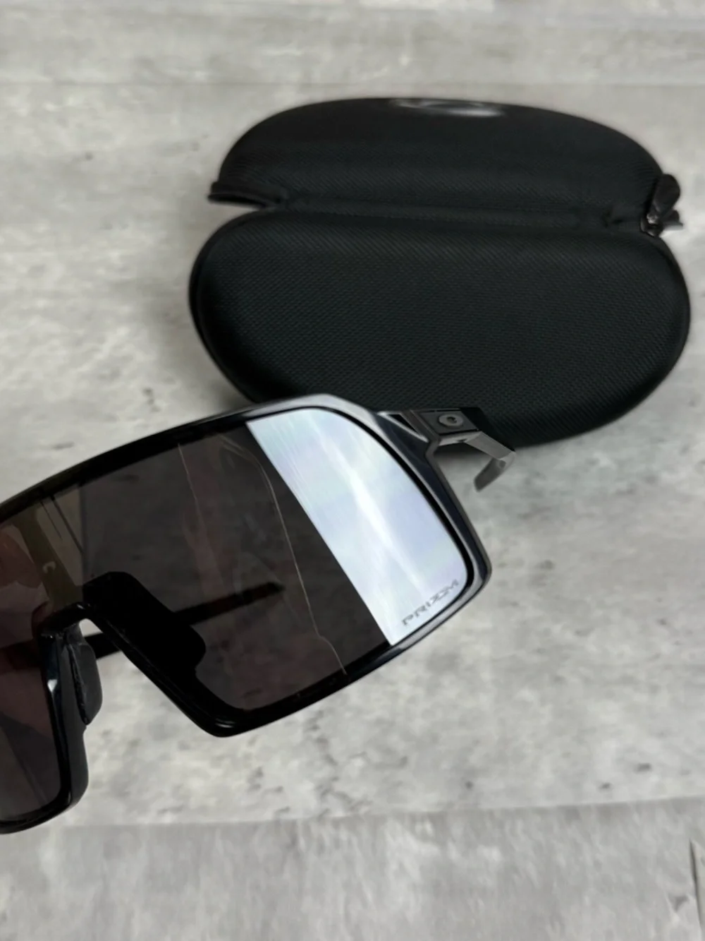 Oakley Sutro OO9406-0137 Prizm Black Sunglasses + Case Black